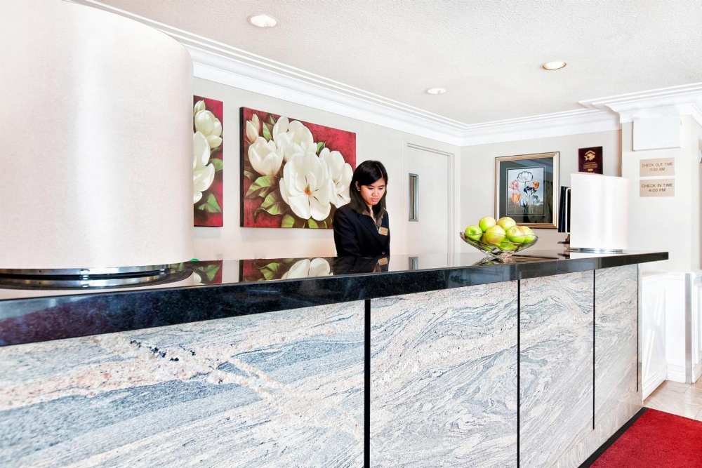 West Edmonton Mall Inn